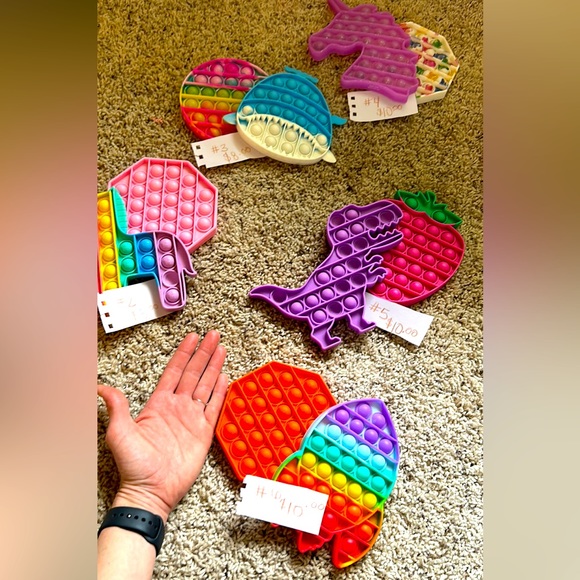 🟢🟣Pop-it’s🔴🔵 - Picture 2 of 3